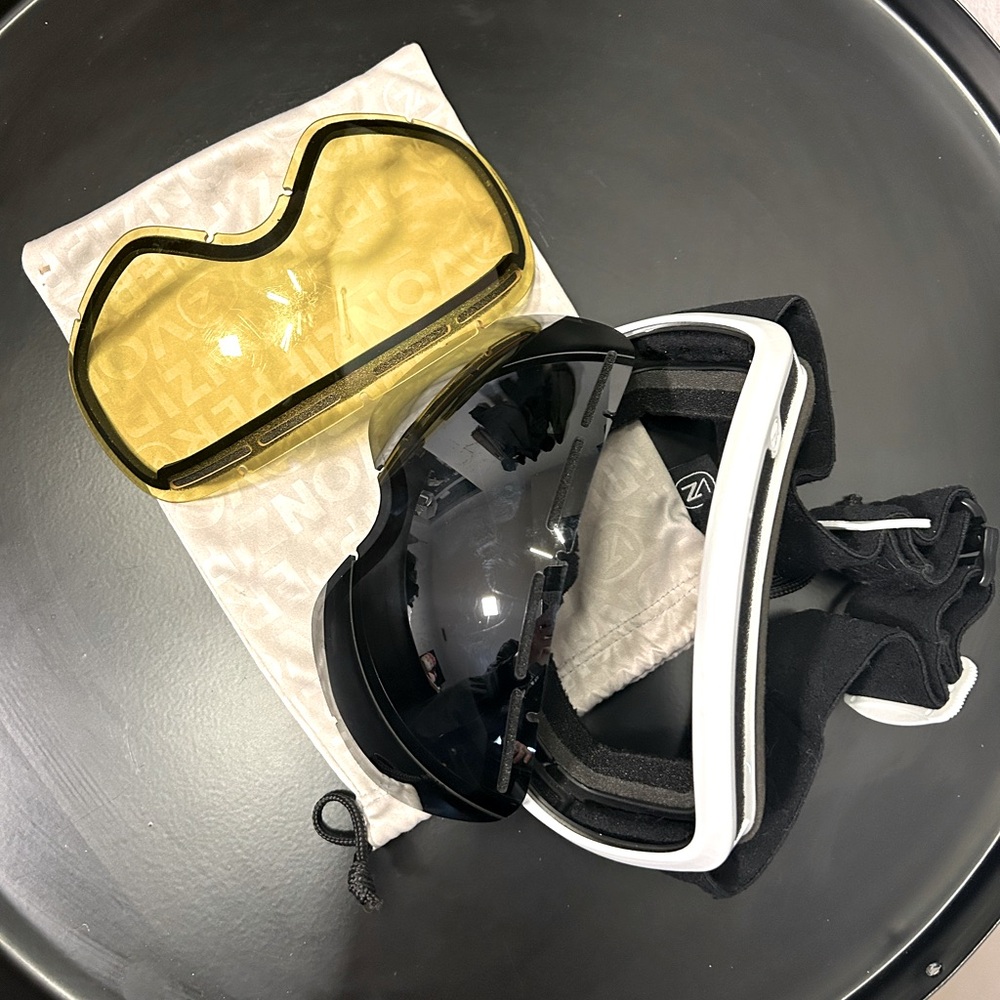 Vonzipper Skylab 2015 Goggles with interchangeable lens
